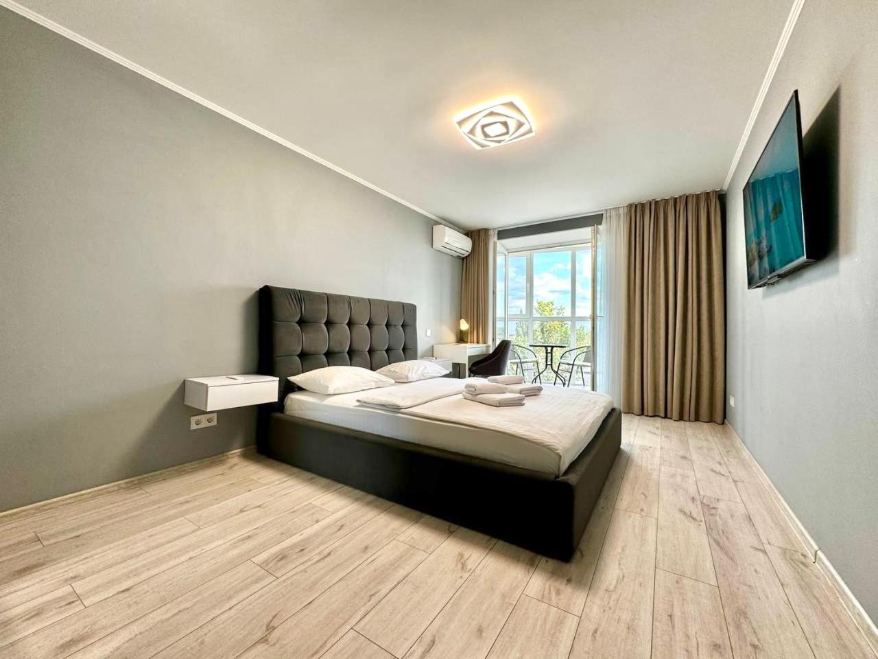 Apartpoltava Апартаменти Бізнес-Класу В Престижній Новобудові З Панорамним Балконом Центр 外观 照片